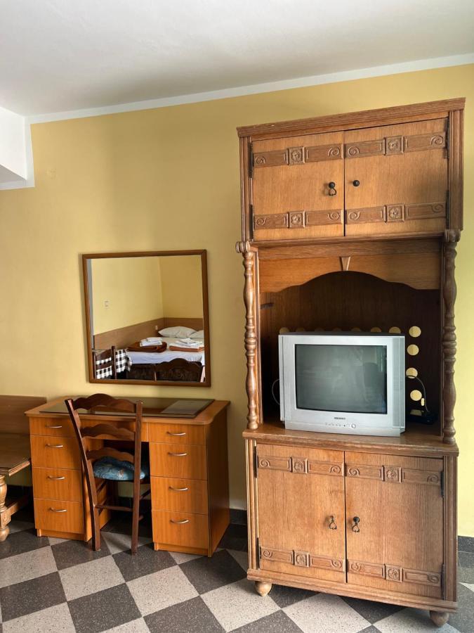 Apartments Boreta II Будва Екстериор снимка